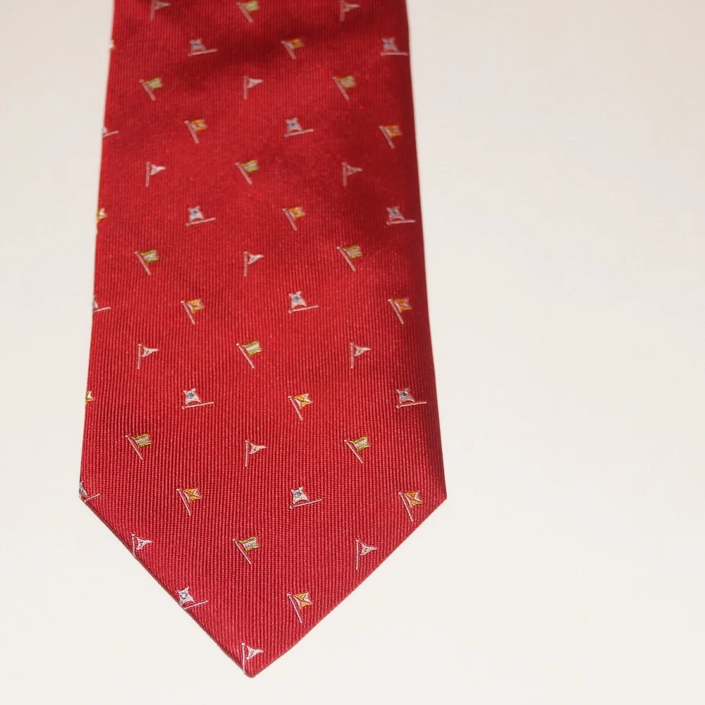 Men's SALVATORE FERRAGAMO classic silk neck tie.